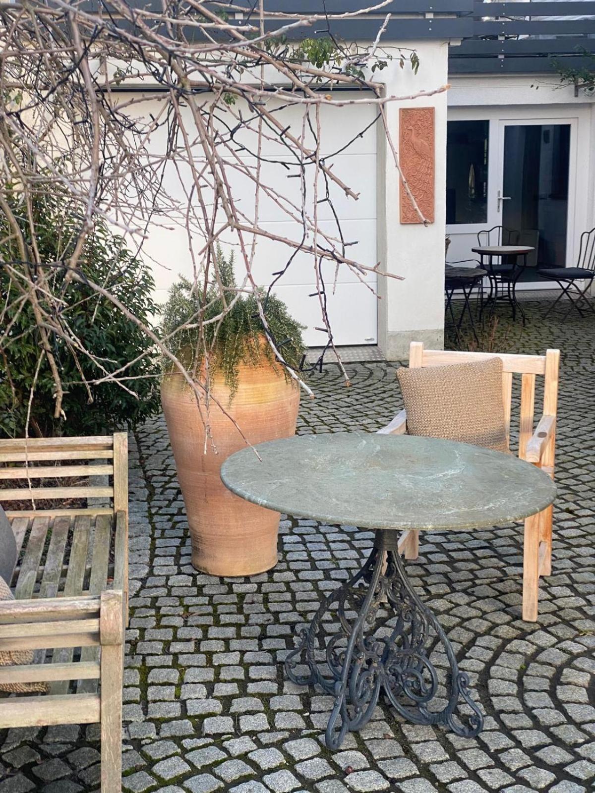 Bienenstock Apartment Venningen Exterior foto